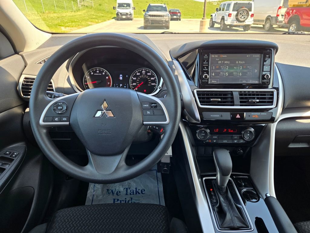 Used 2020 Mitsubishi Eclipse Cross ES FWD image 18