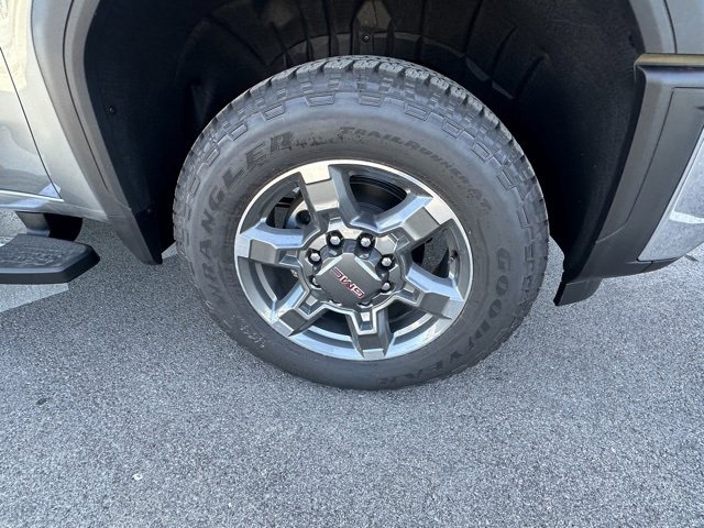 New 2026 GMC Sierra 2500 SLT image 3