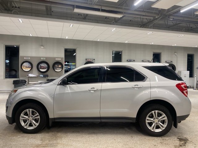 Used 2017 Chevrolet Equinox LS image 9