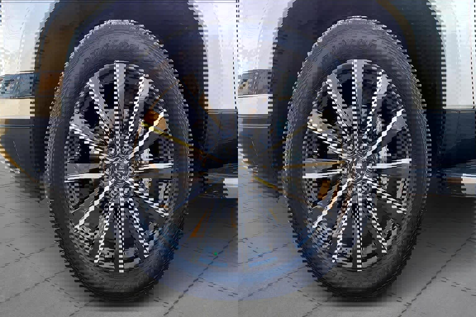 Used 2024 Lexus GX 550 w/ Accessory Package (2T) image 10