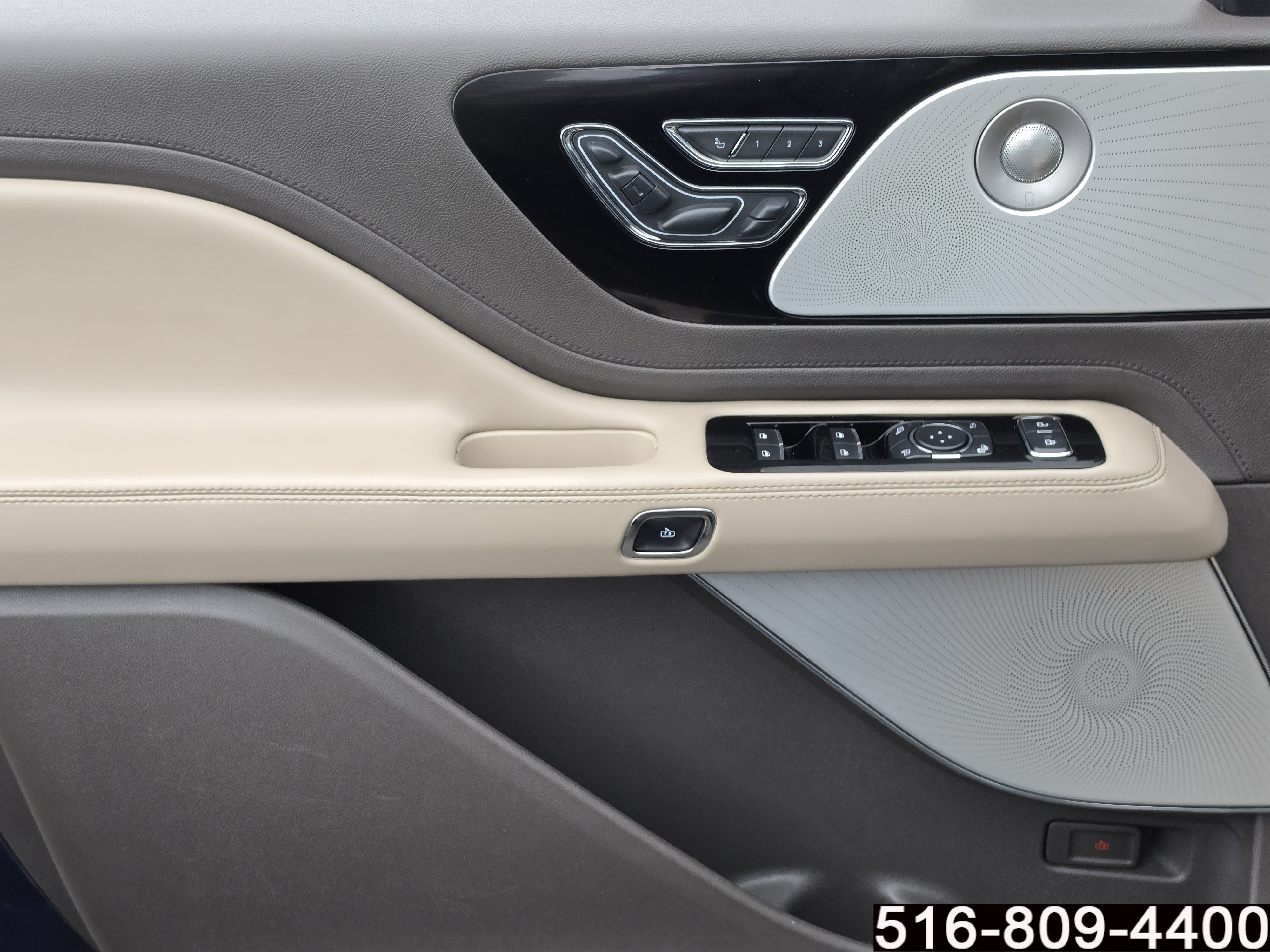 Used 2020 Lincoln Aviator Reserve w/ Equipment Group 202A AWD/4WD image 12