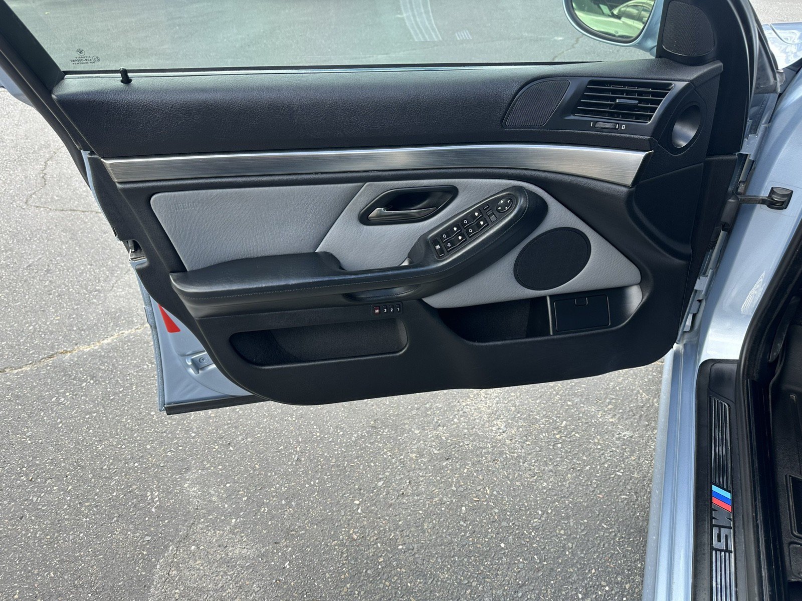 Used 2001 BMW M5 RWD image 26