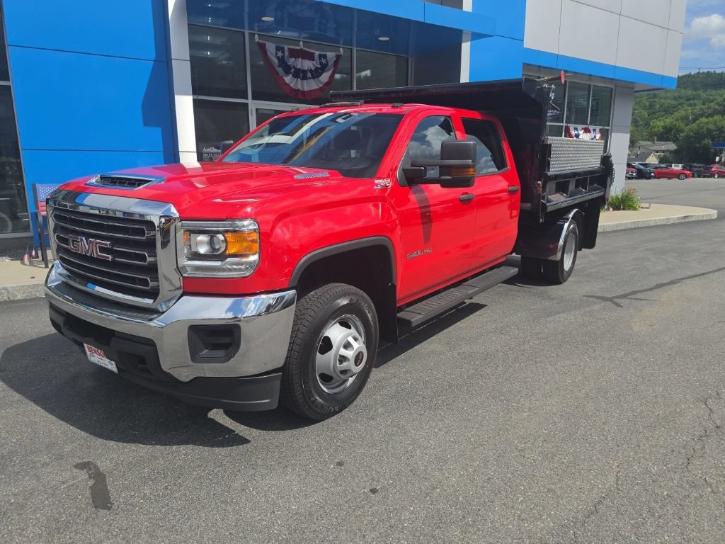 Used 2018 GMC Sierra 3500 4x4 Crew Cab w/ Sierra Convenience Package image 2