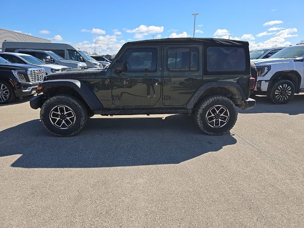 Used 2024 Jeep Wrangler Unlimited Rubicon w/ Technology Group image 3
