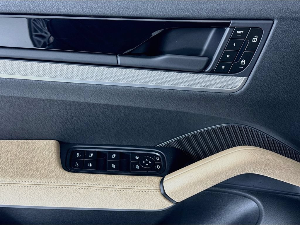 New 2026 Porsche Cayenne AWD/4WD image 11