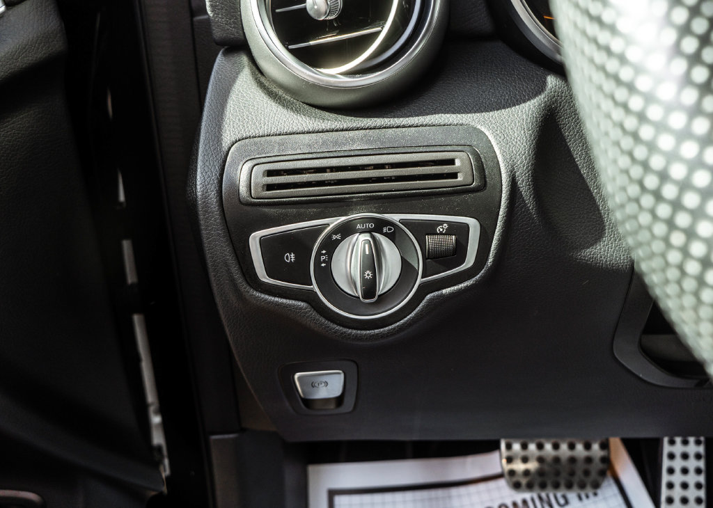 Used 2022 Mercedes-Benz GLC 43 AMG 4MATIC image 18