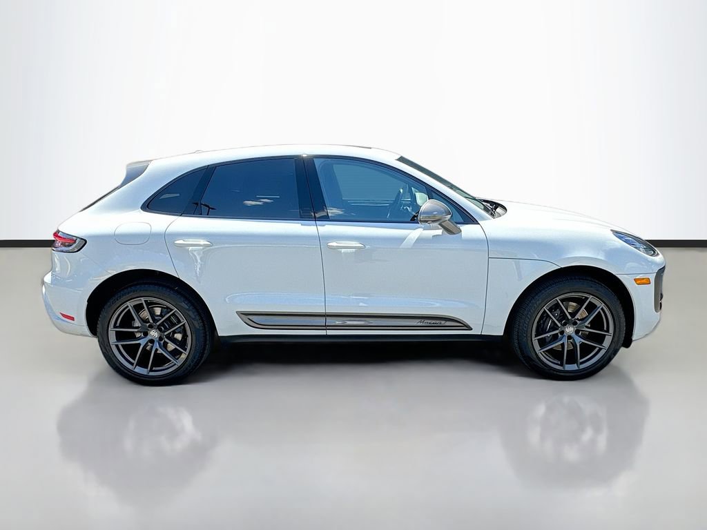 Certified 2026 Porsche Macan AWD/4WD image 8