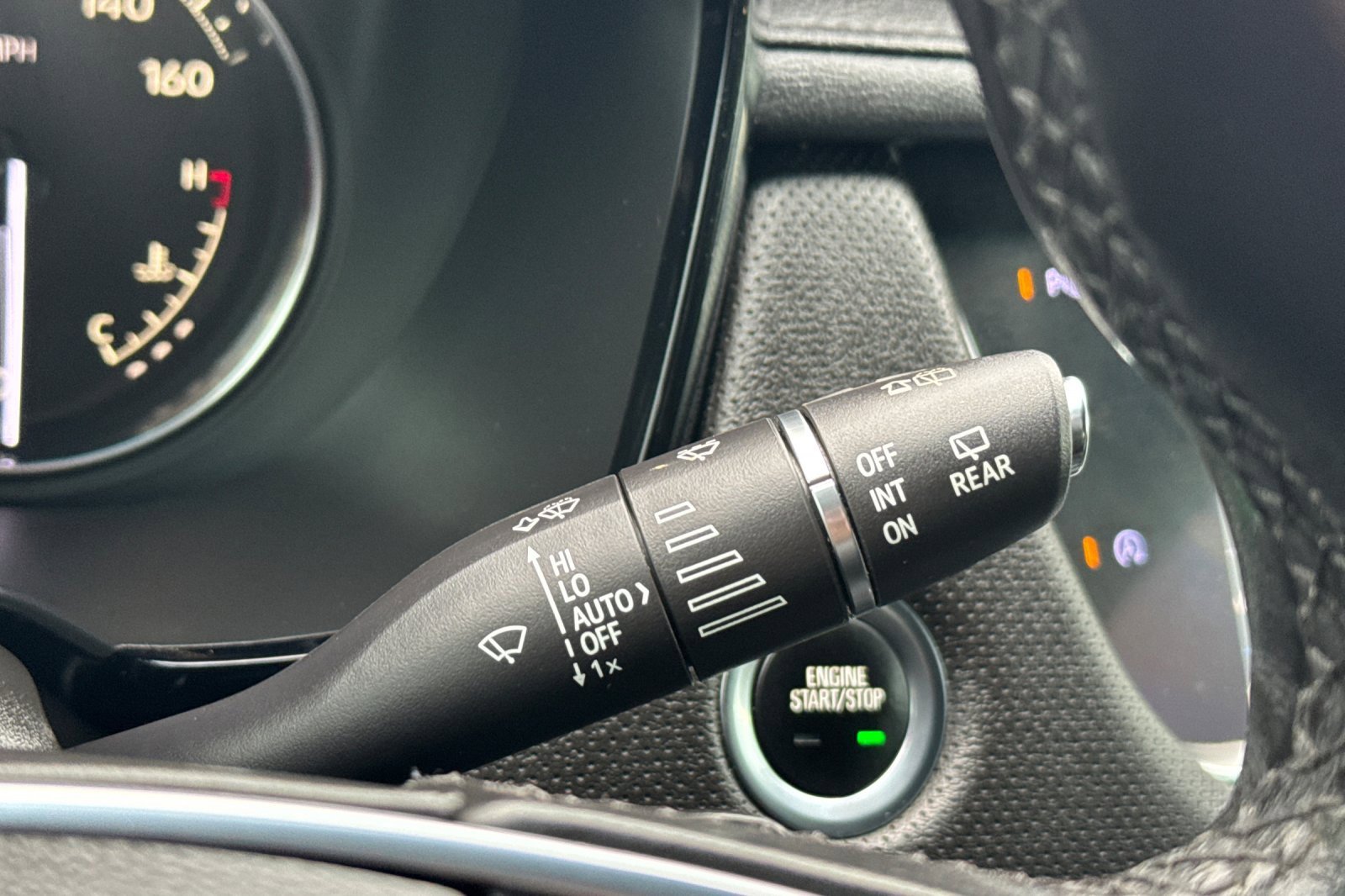 Used 2020 Cadillac XT5 Premium Luxury image 36