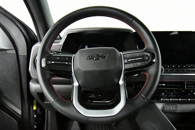 Used 2024 Chevrolet Colorado Z71 w/ Z71 Convenience Package 2 image 2