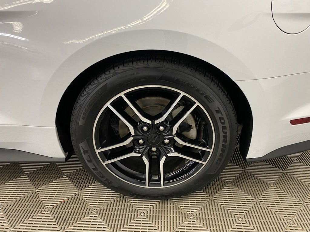 Used 2022 Ford Mustang Premium image 10