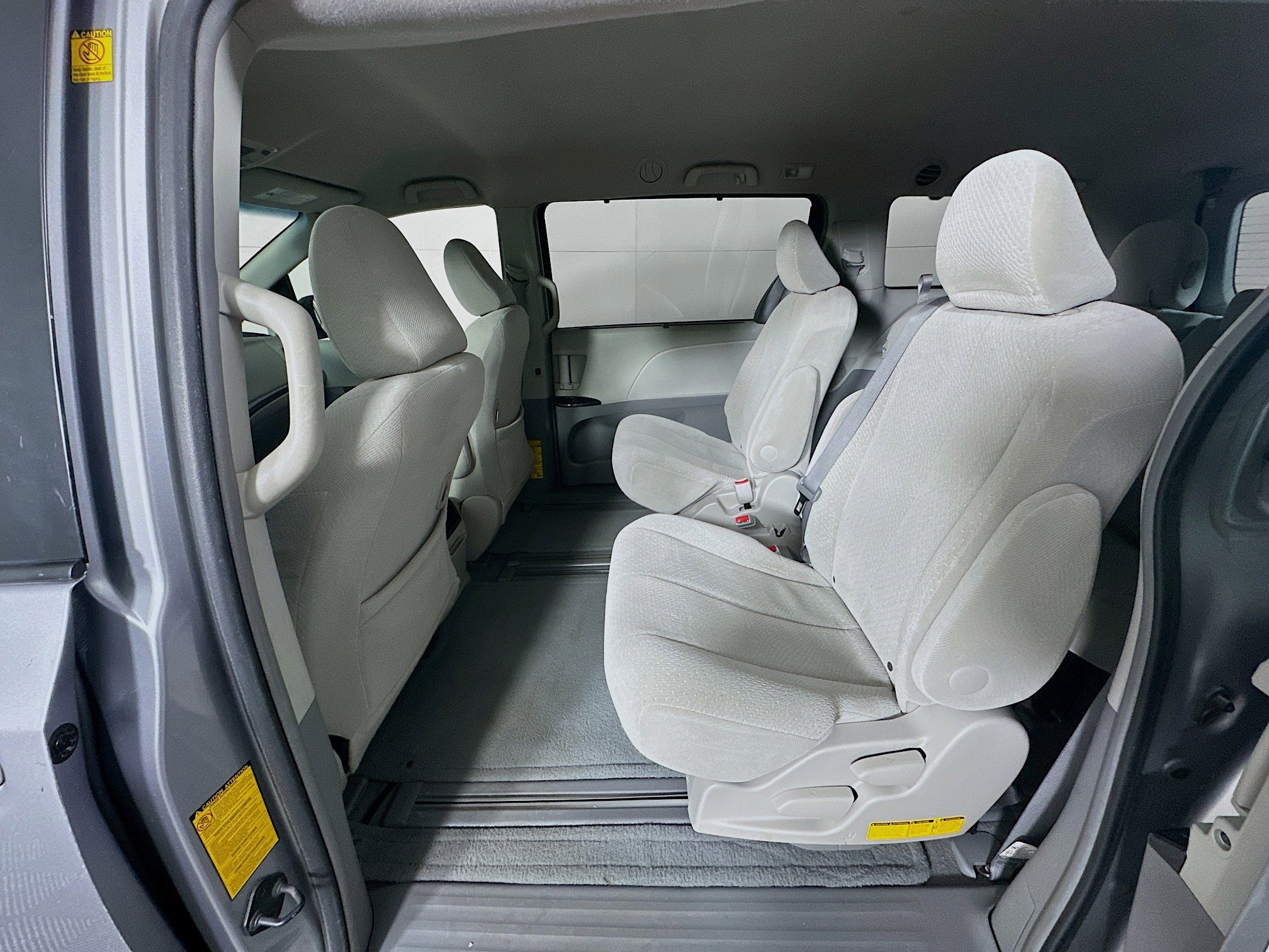Used 2011 Toyota Sienna LE image 26