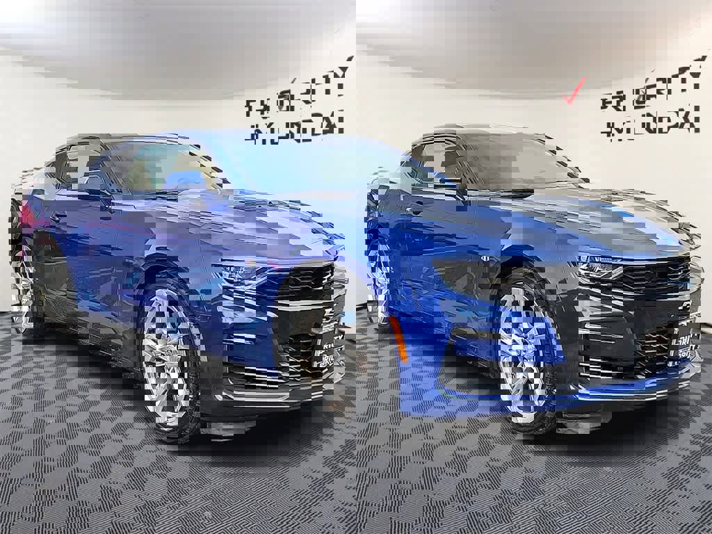 Used 2019 Chevrolet Camaro SS image 3