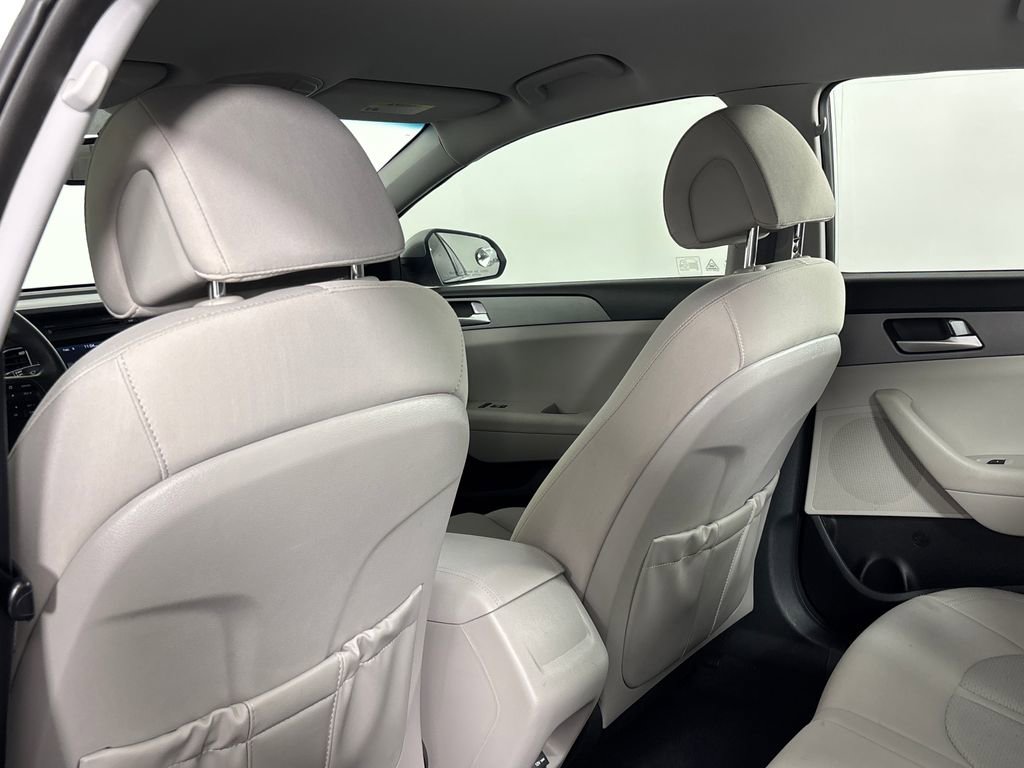 Used 2016 Hyundai Sonata SE image 26