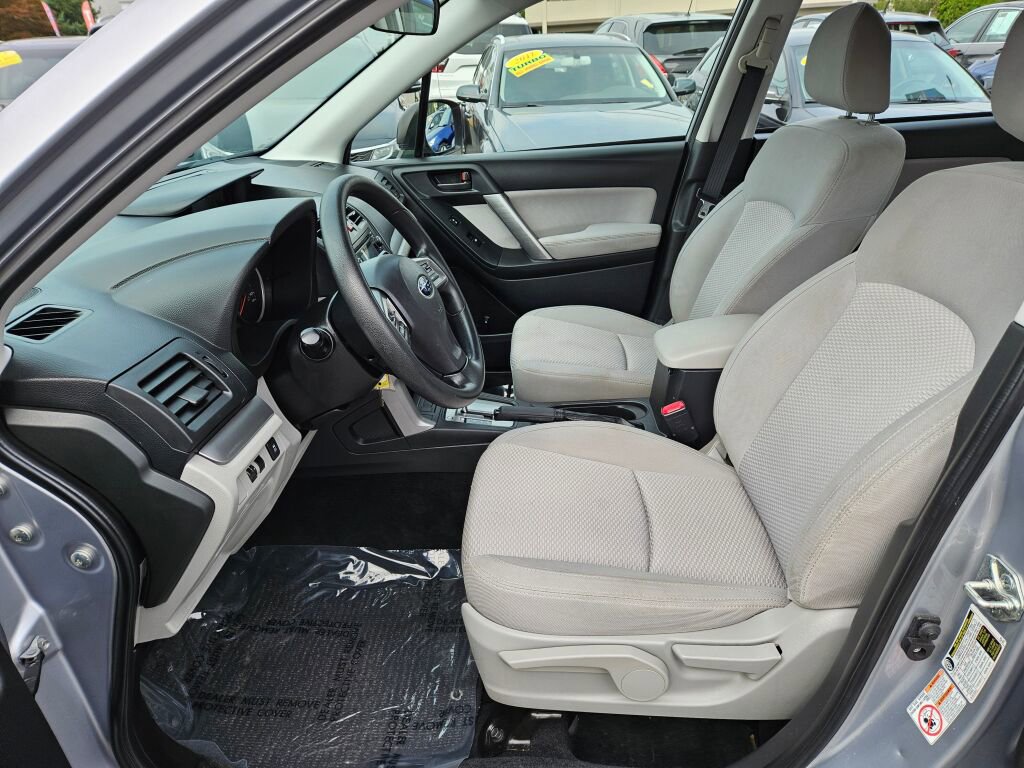 Used 2015 Subaru Forester 2.5i w/ Alloy Wheel Package image 11