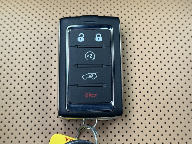 Used 2025 Jeep Grand Cherokee Summit AWD/4WD image 27