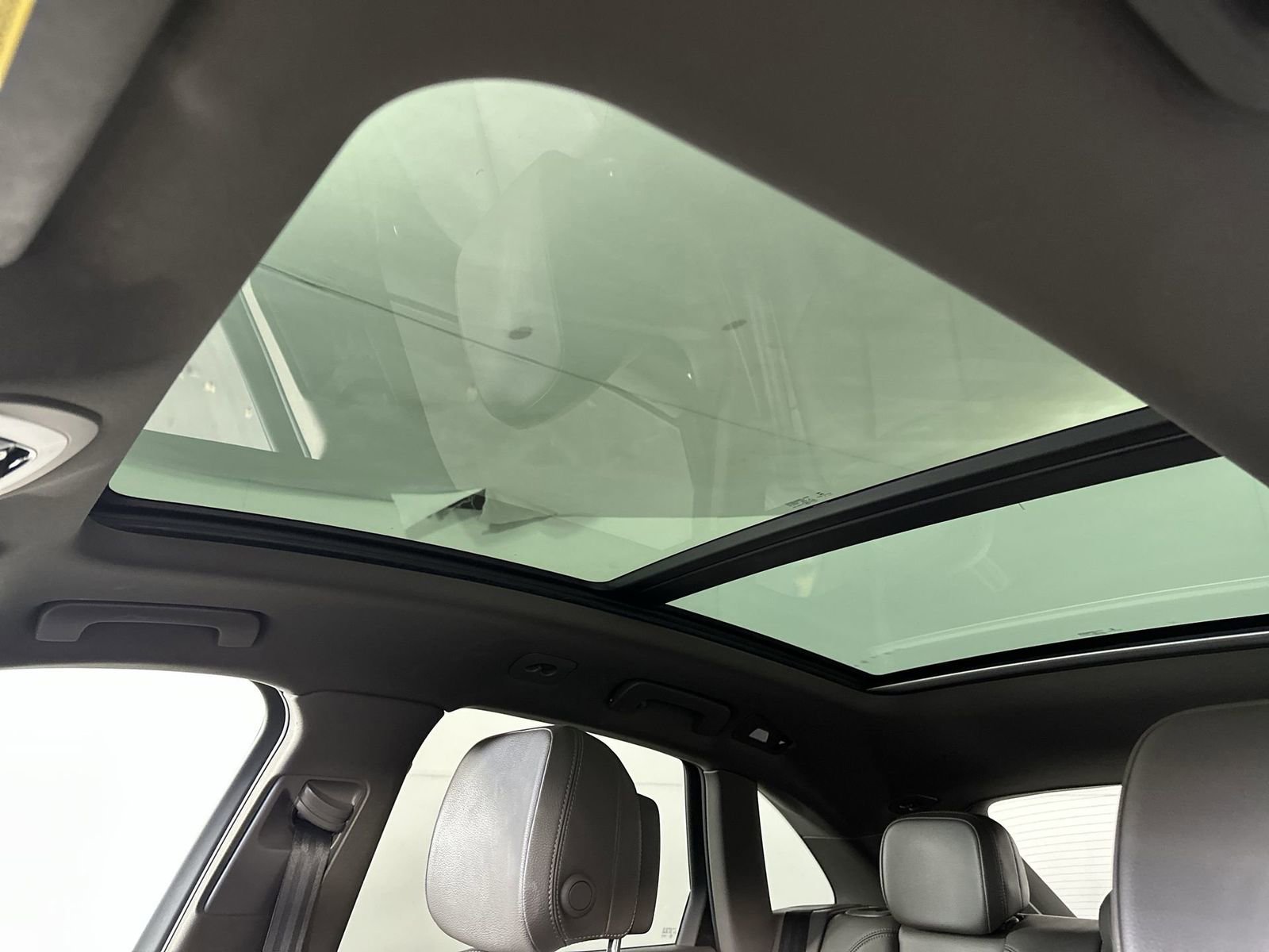 Used 2017 Porsche Macan S image 26