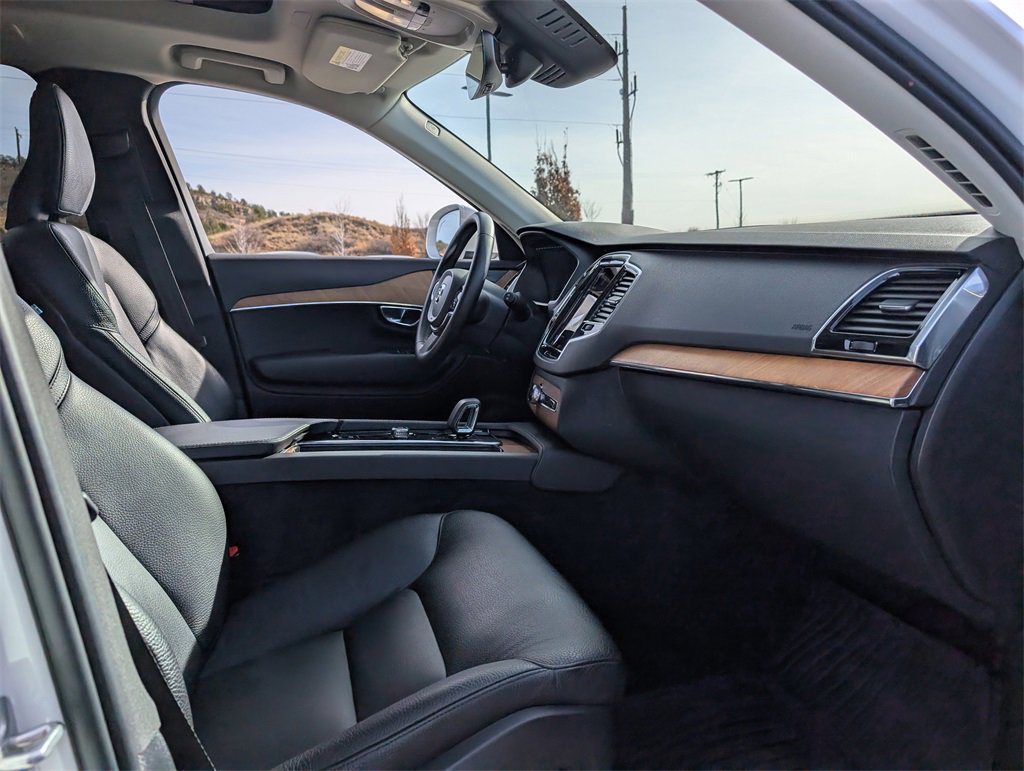 Used 2023 Volvo XC90 T8 Plus w/ Protection Package Premier image 20