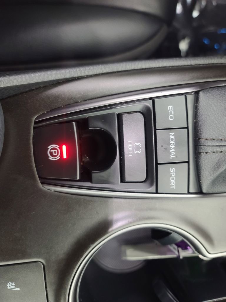 Used 2023 Toyota Camry XSE image 34