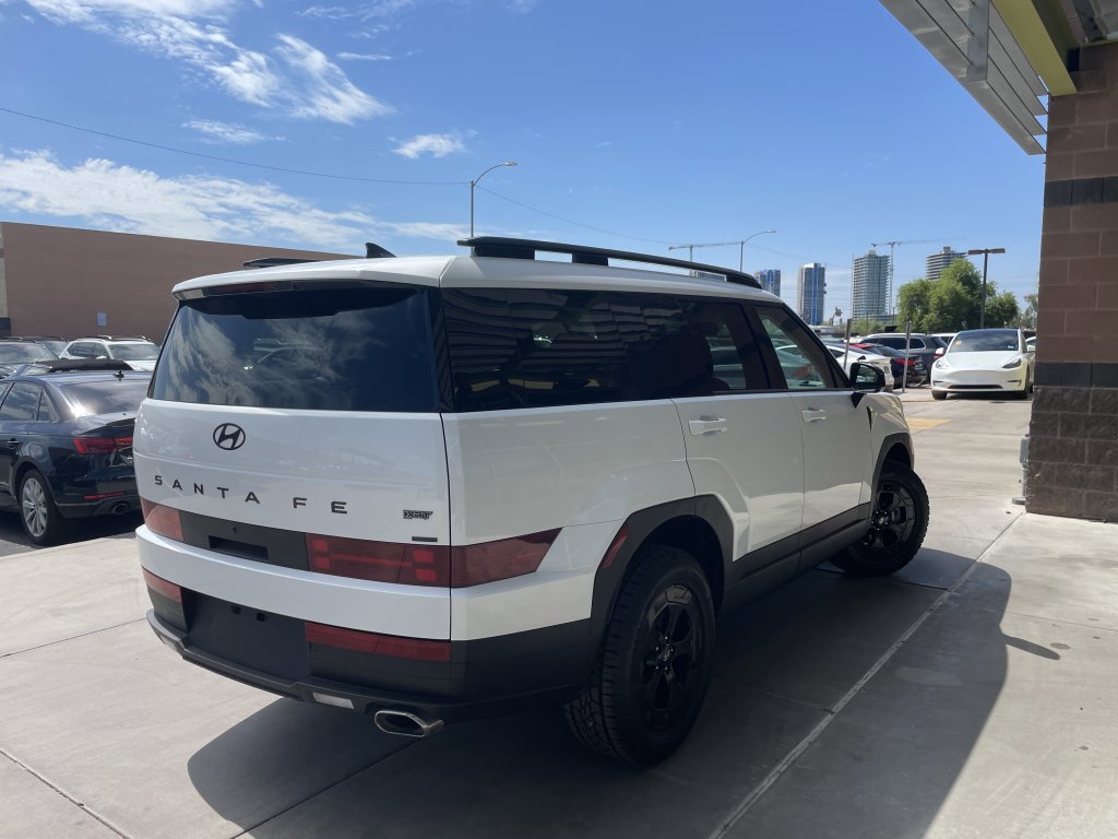 Used 2024 Hyundai Santa Fe XRT image 3