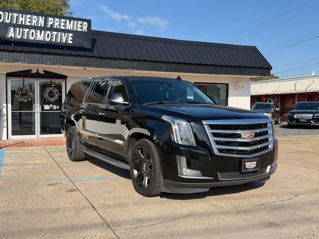Used 2016 Cadillac Escalade ESV Luxury image 3