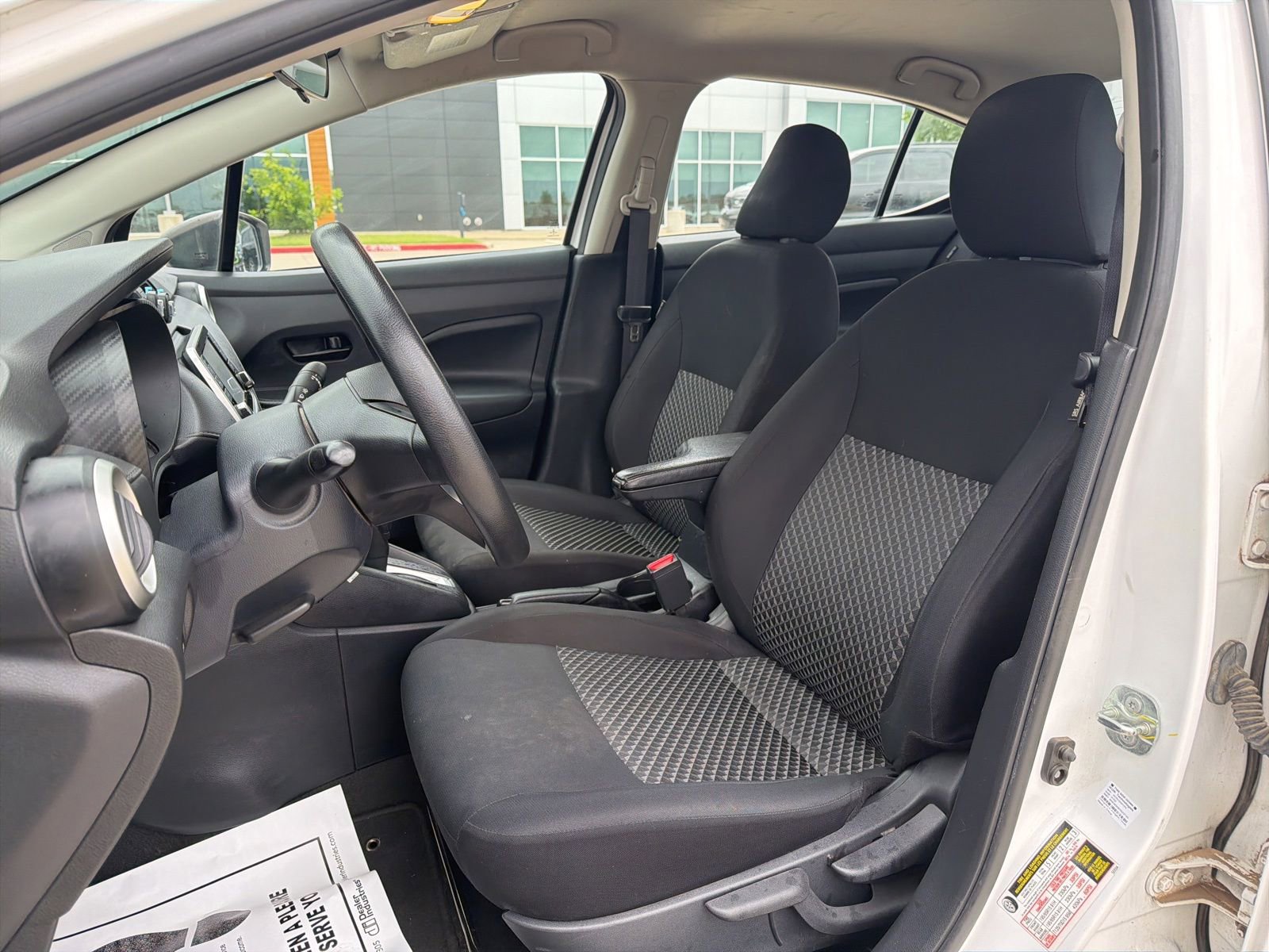 Used 2022 Nissan Versa S FWD image 11
