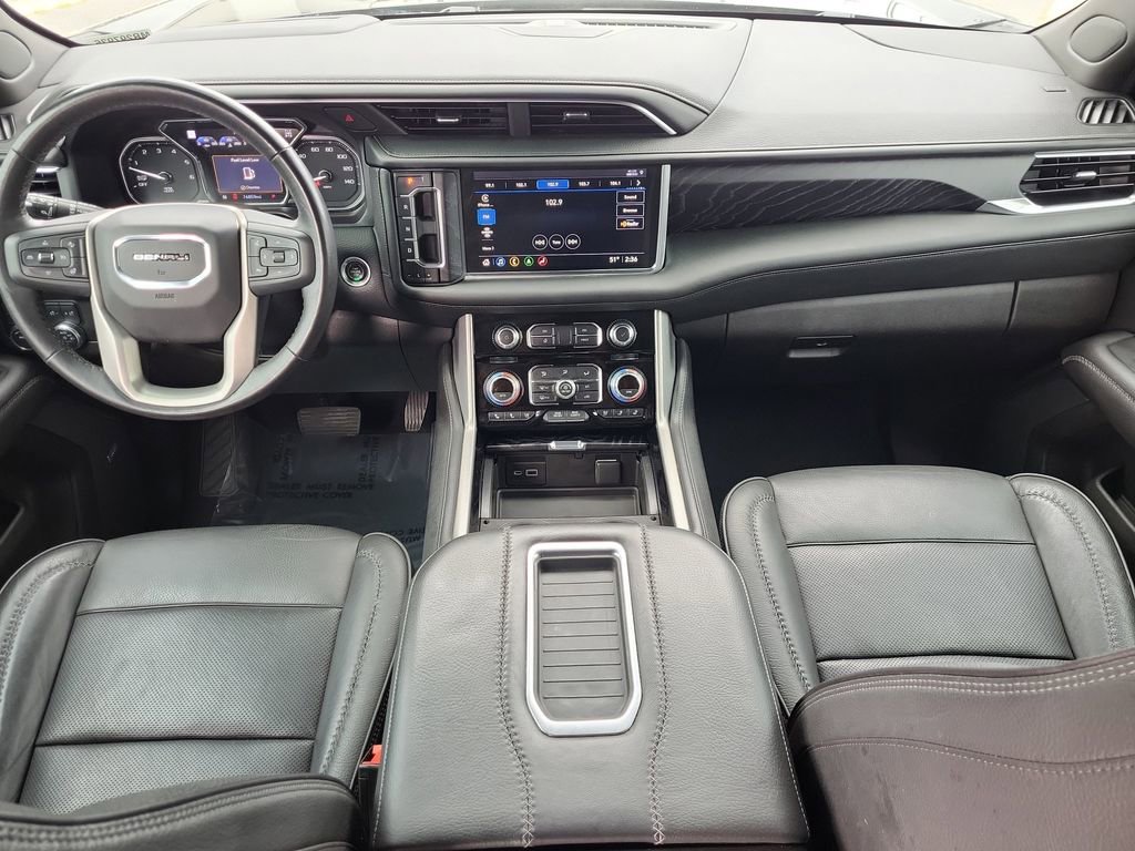 Used 2021 GMC Yukon Denali w/ Denali Premium Package image 13