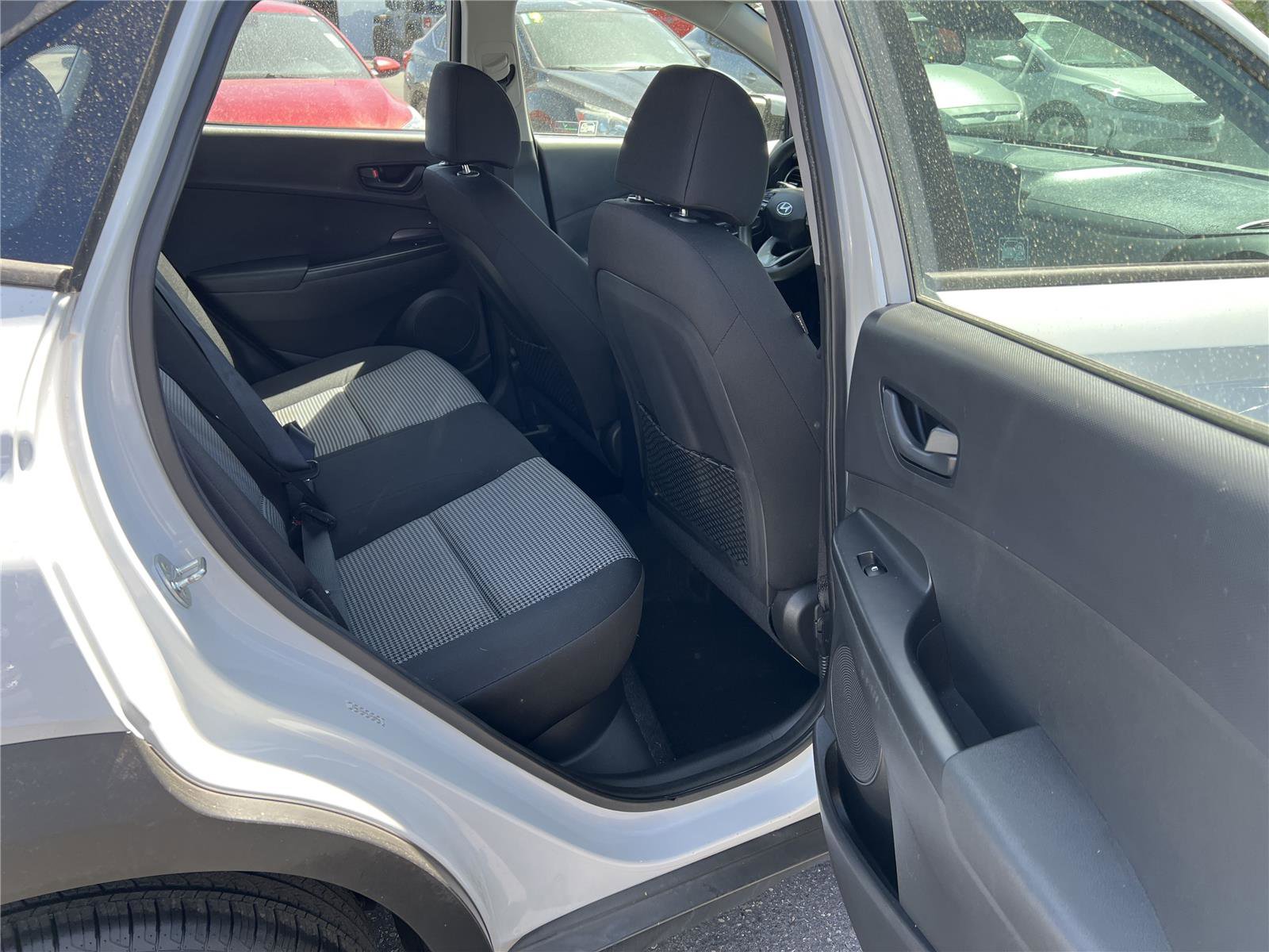 Used 2020 Hyundai Kona SE FWD image 14