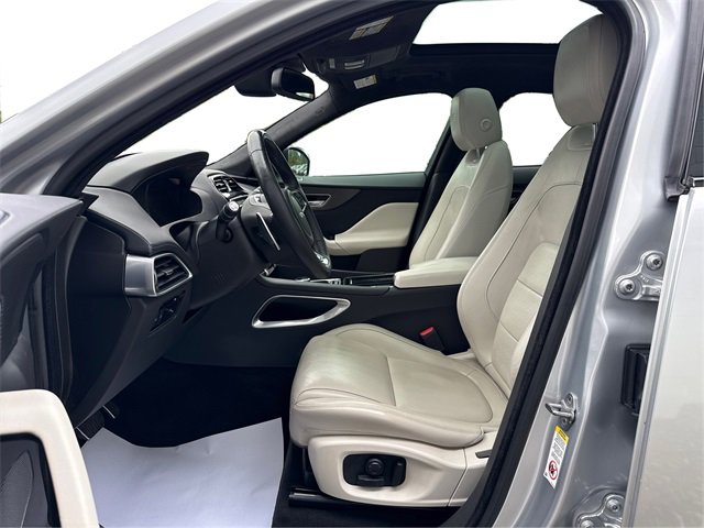Used 2017 Jaguar F-PACE First Edition image 10