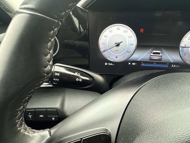 Used 2023 Hyundai Elantra SEL w/ Convenience Package image 30