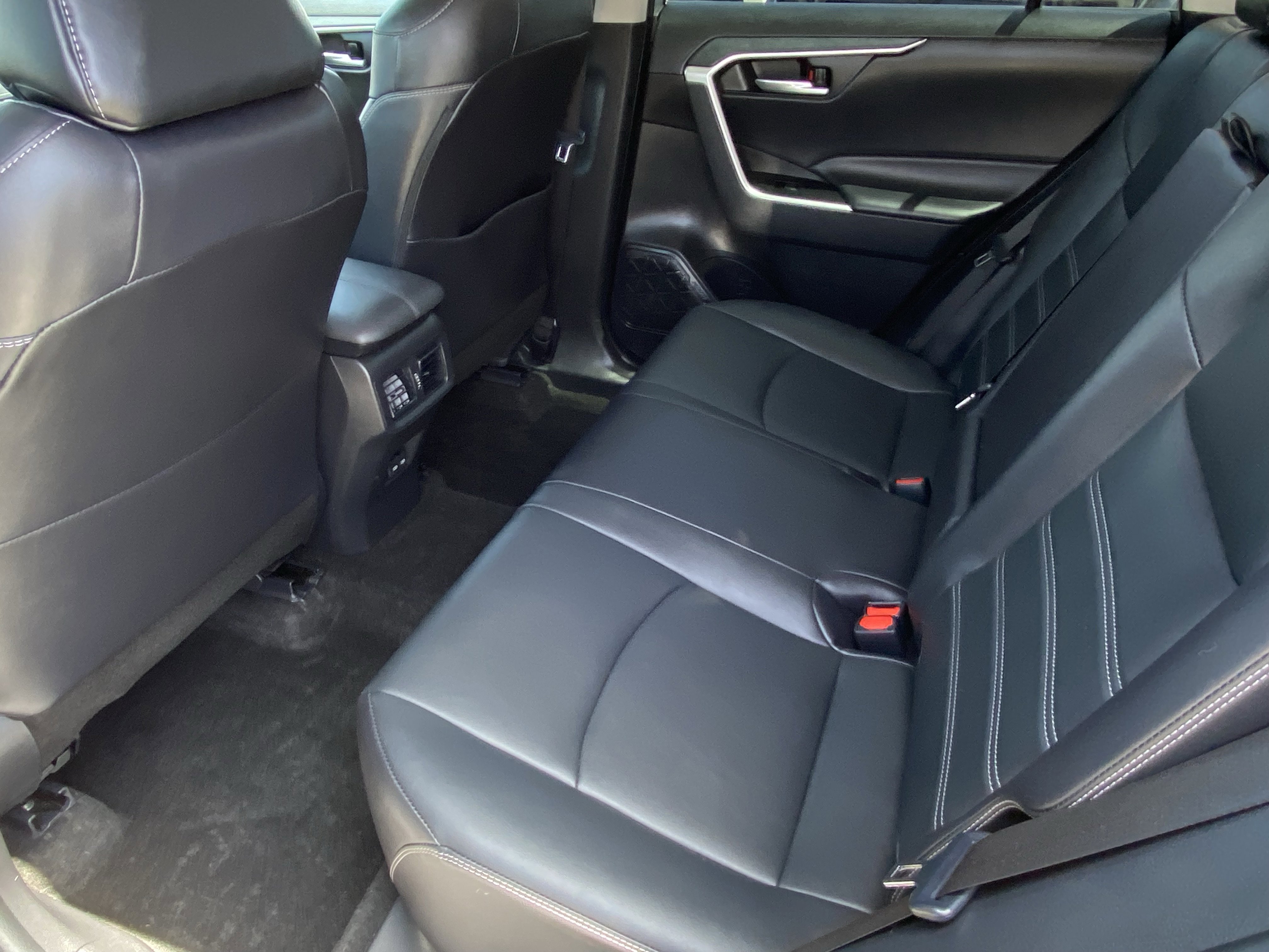 Certified 2023 Toyota RAV4 XLE Premium AWD/4WD image 22