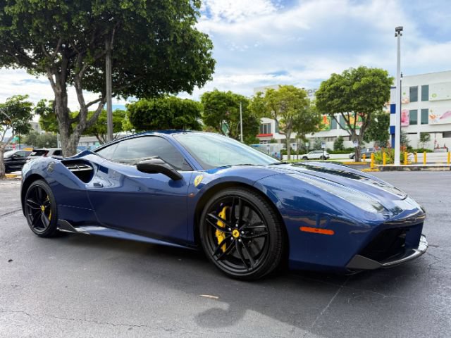 Used 2016 Ferrari 488 GTB RWD image 8