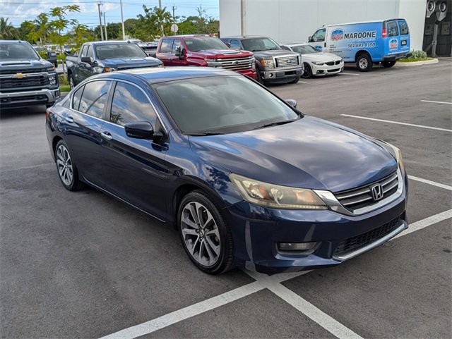 Used 2015 Honda Accord Sport image 2