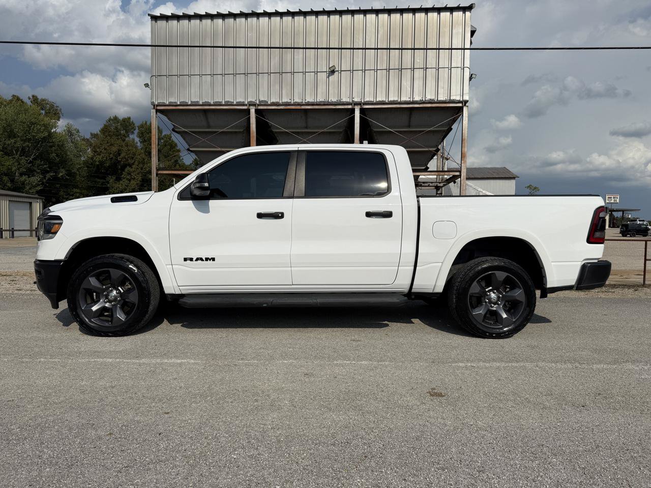Used 2021 RAM 1500 Big Horn w/ Built-to-serve Edition AWD/4WD image 2