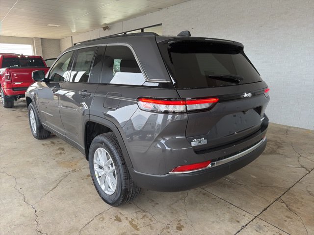 New 2026 Jeep Grand Cherokee Laredo X AWD/4WD image 3