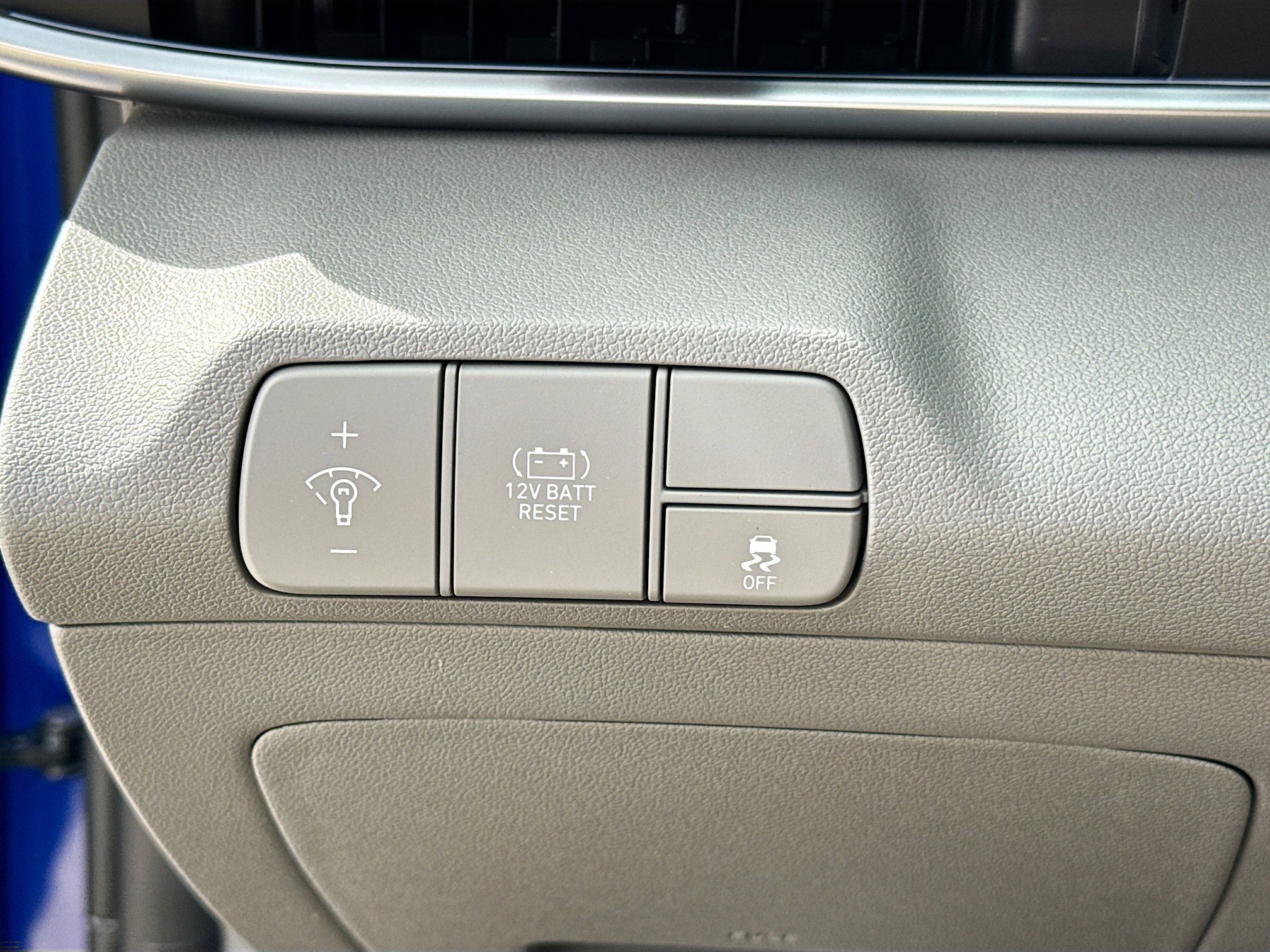 New 2026 Hyundai Elantra Sport FWD image 34