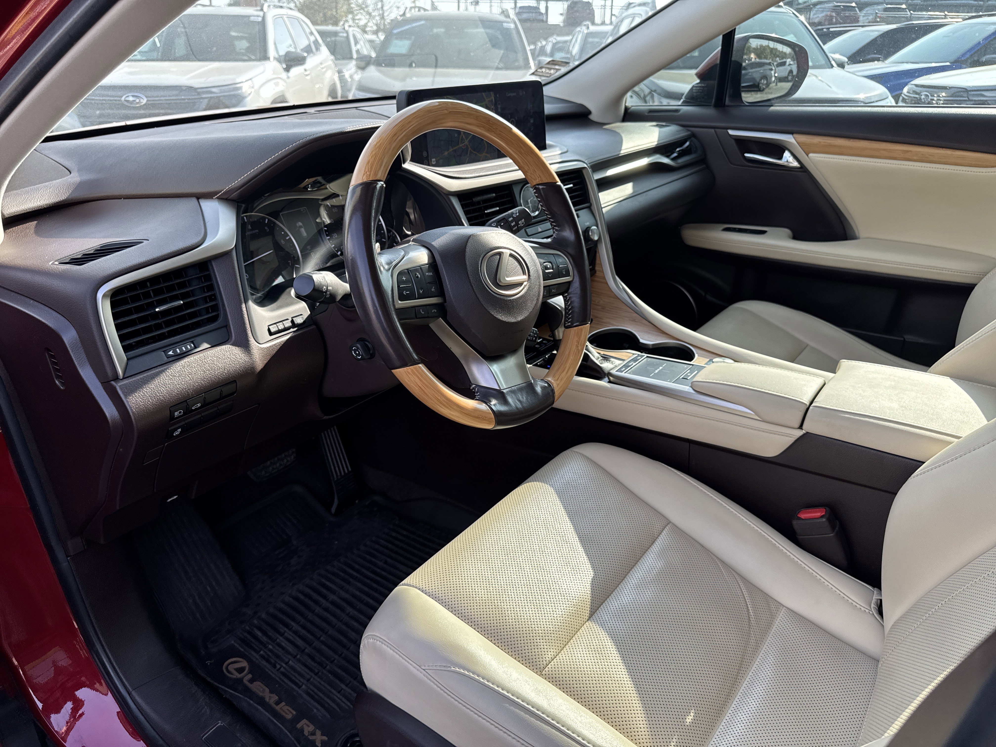 Used 2020 Lexus RX 350L FWD w/ Premium Package image 27