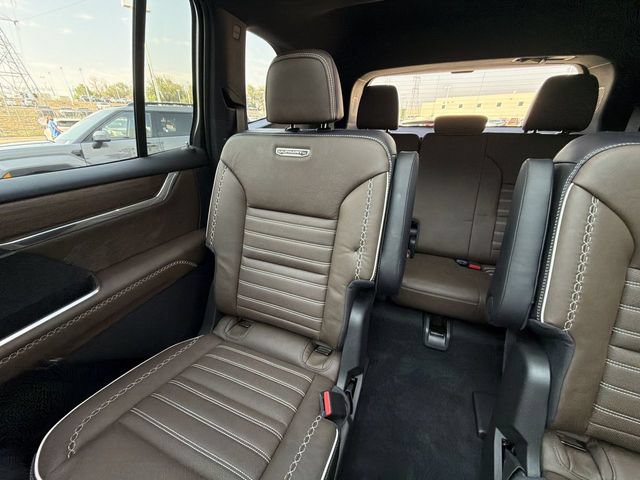 Used 2026 GMC Acadia Denali w/ Super Cruise Package AWD/4WD image 14