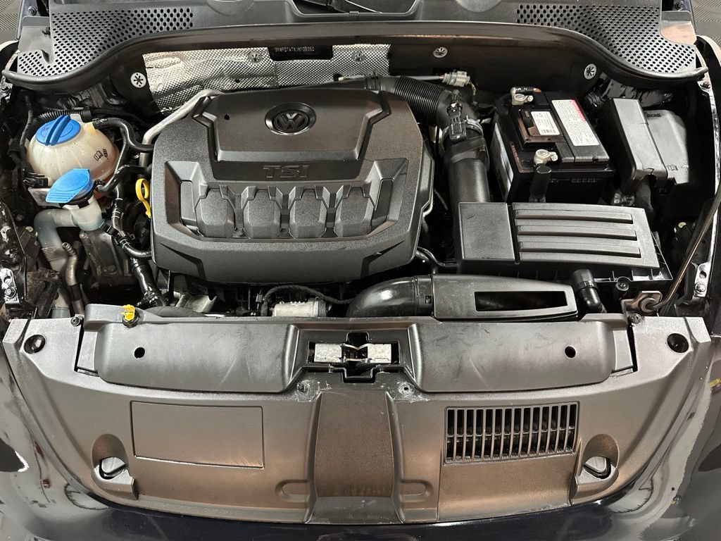 Used 2018 Volkswagen Beetle 2.0T Coast FWD image 33