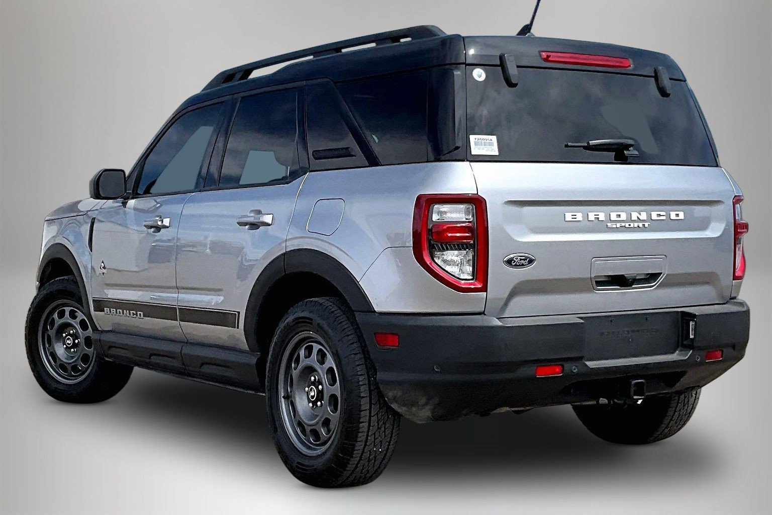 Used 2023 Ford Bronco Sport Outer Banks image 4