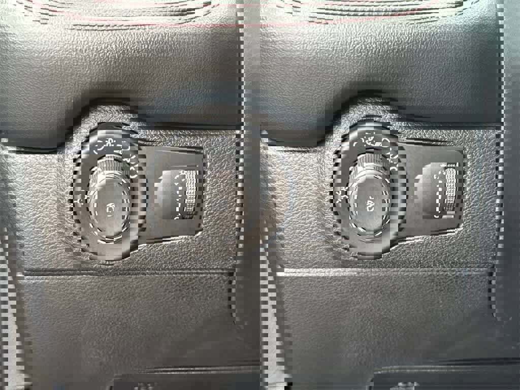 Used 2021 Dodge Durango R/T image 33