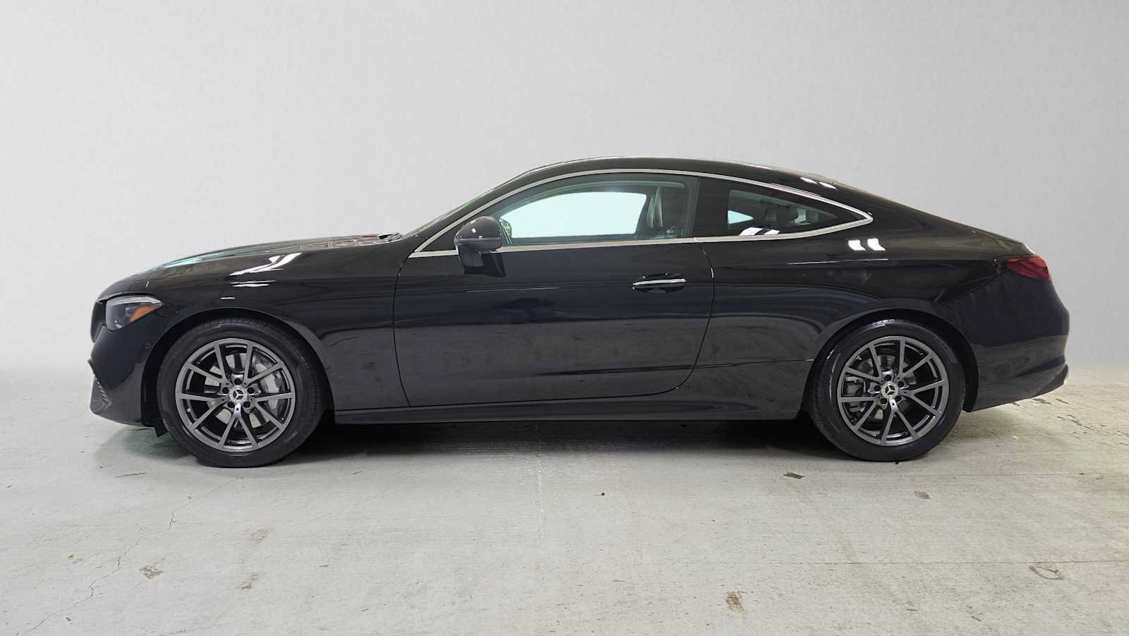 Certified 2026 Mercedes-Benz CLE 300 4MATIC Coupe image 6