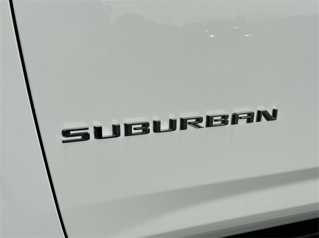 New 2025 Chevrolet Suburban LT w/ Comfort Package image 32