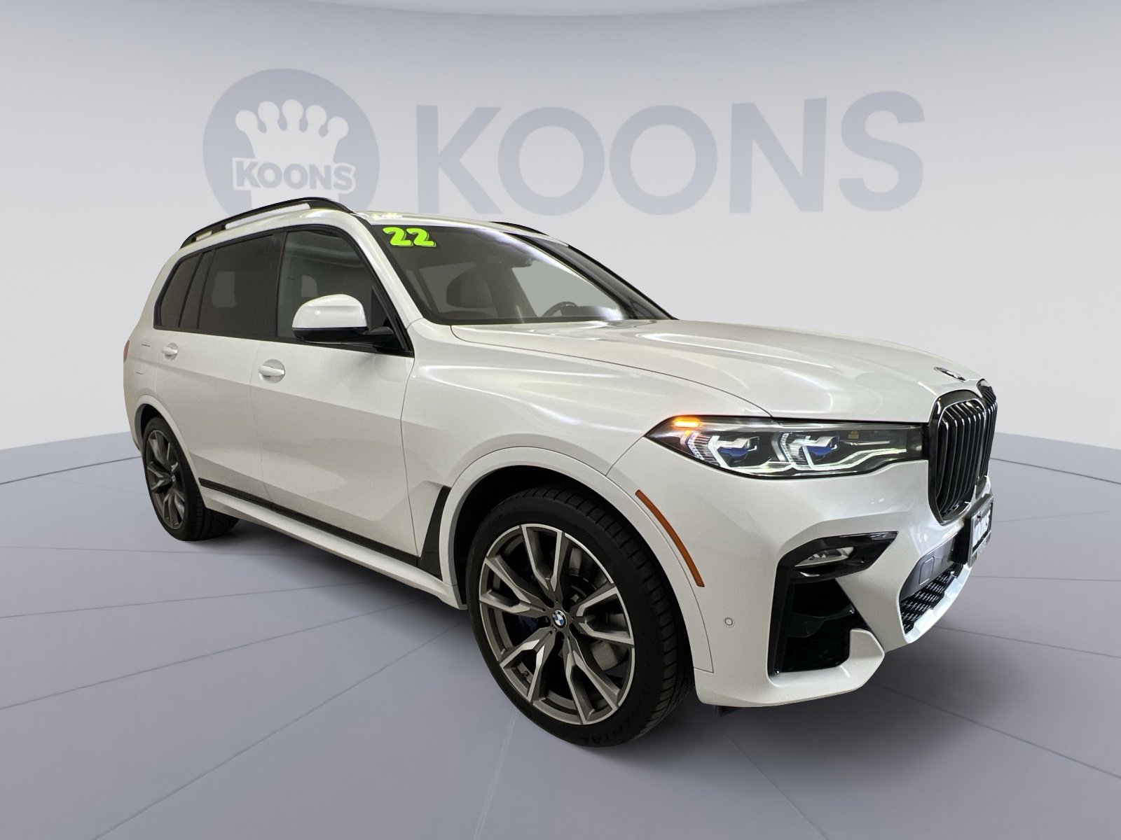 Used 2022 BMW X7 M50i image 7