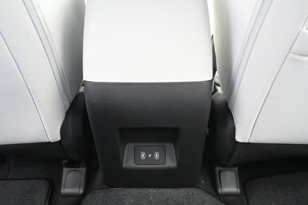 Used 2025 Hyundai Tucson SE AWD/4WD image 12
