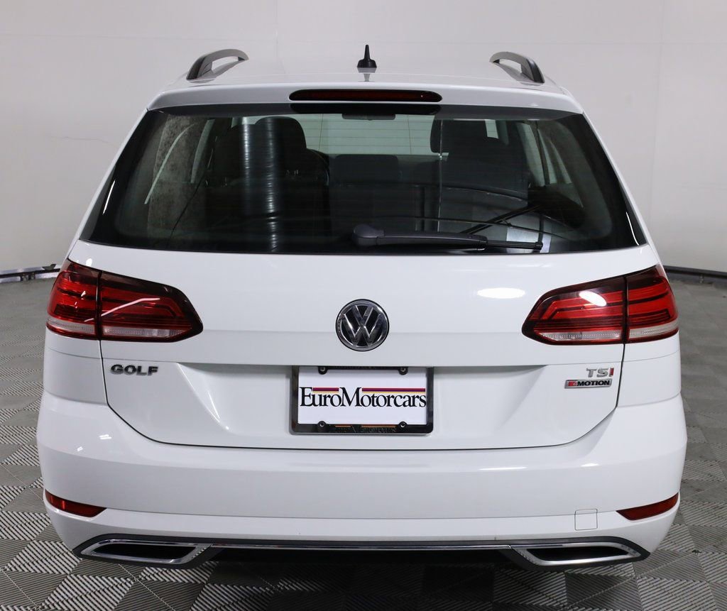 Used 2018 Volkswagen Golf S image 5