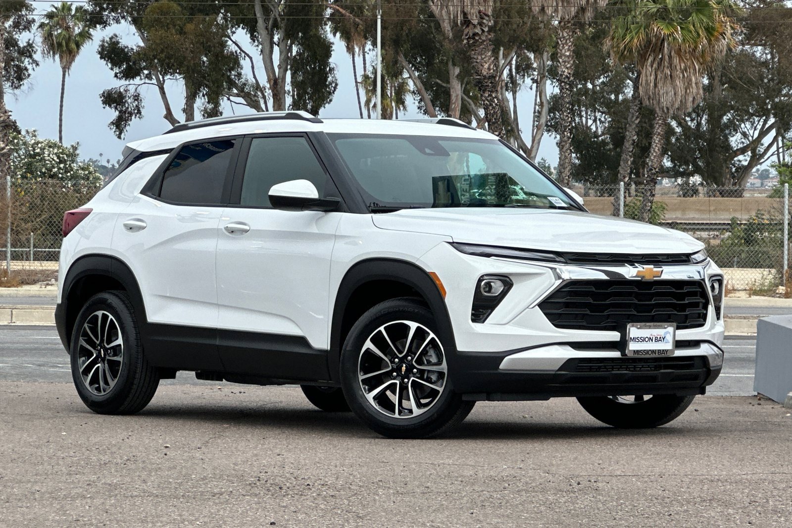 New 2026 Chevrolet TrailBlazer LT image 2
