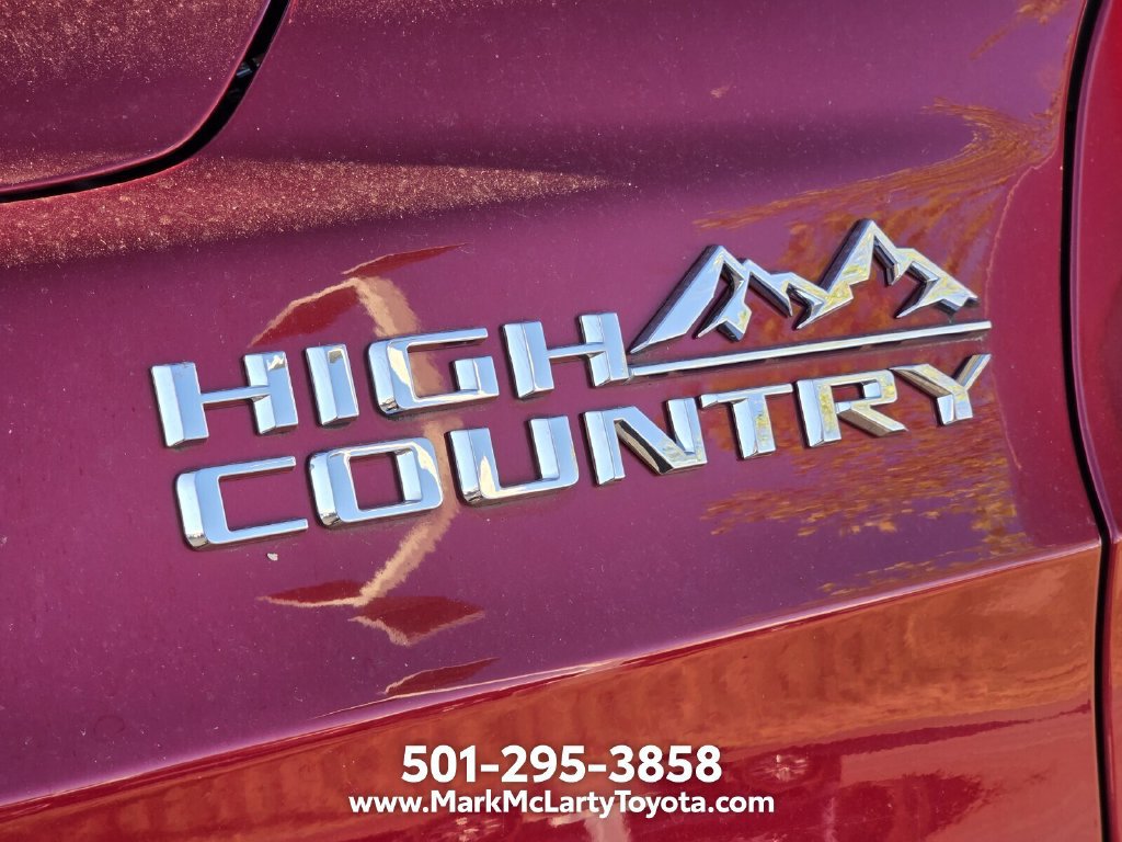 Used 2021 Chevrolet Suburban High Country AWD/4WD image 8