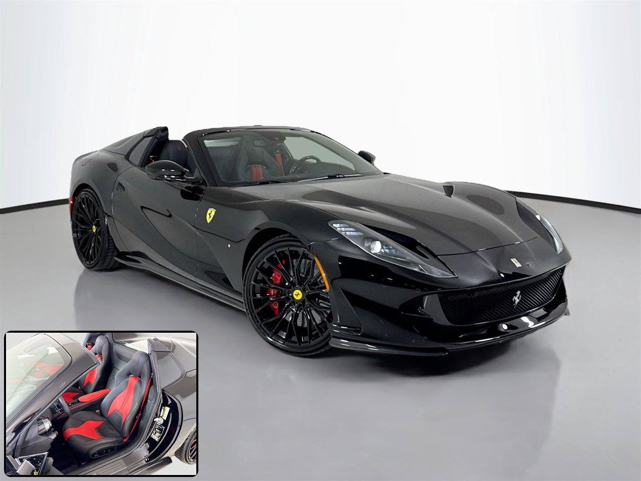 Used 2021 Ferrari 812 GTS RWD image 2