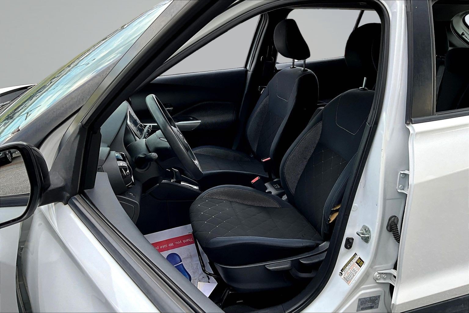 Used 2018 Nissan Kicks SV FWD image 18