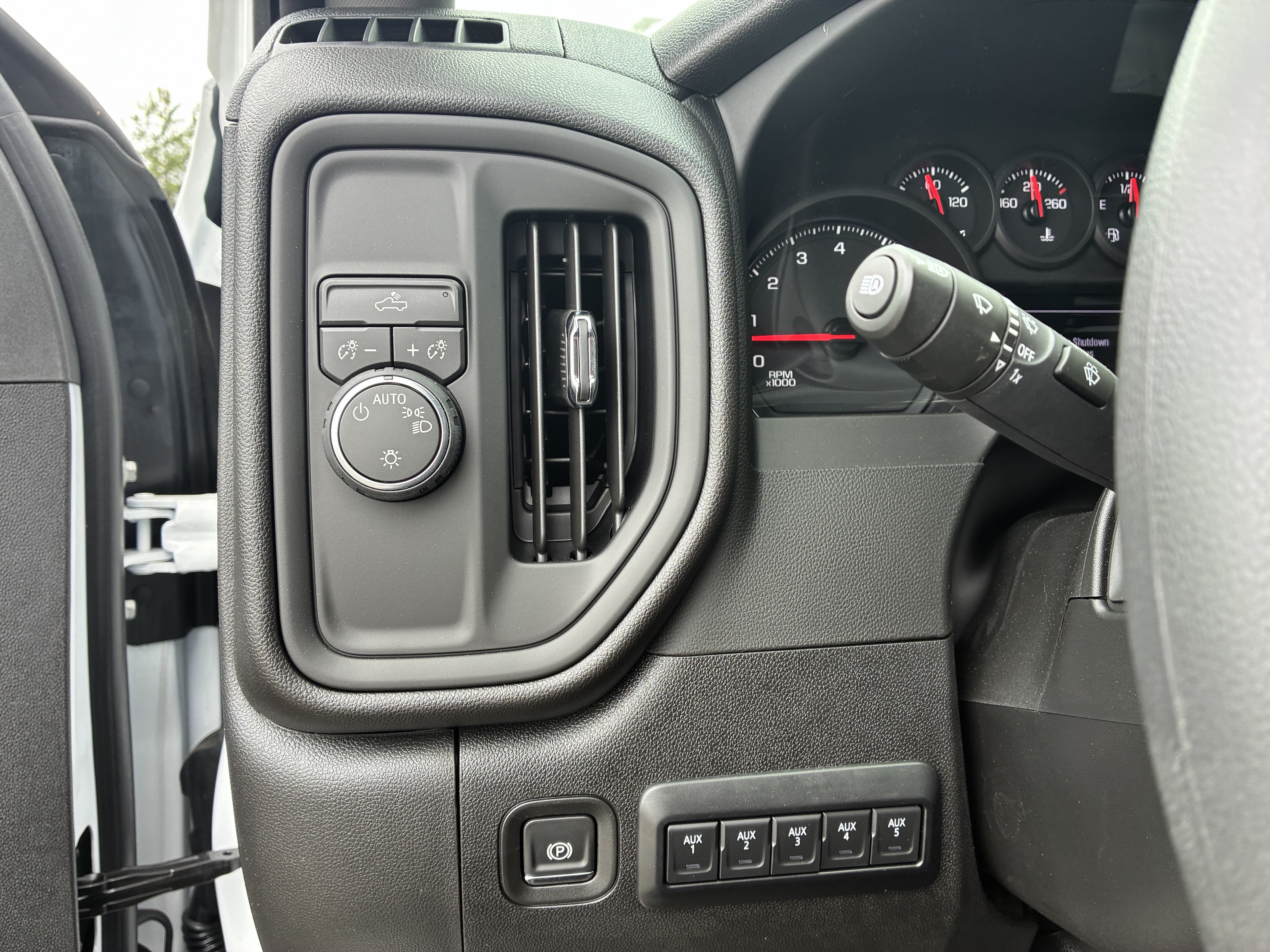 New 2025 Chevrolet Silverado 3500 W/T w/ WT Convenience Package RWD image 31